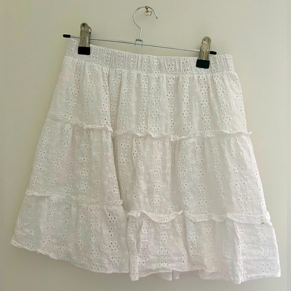 white embroidered mini skirt